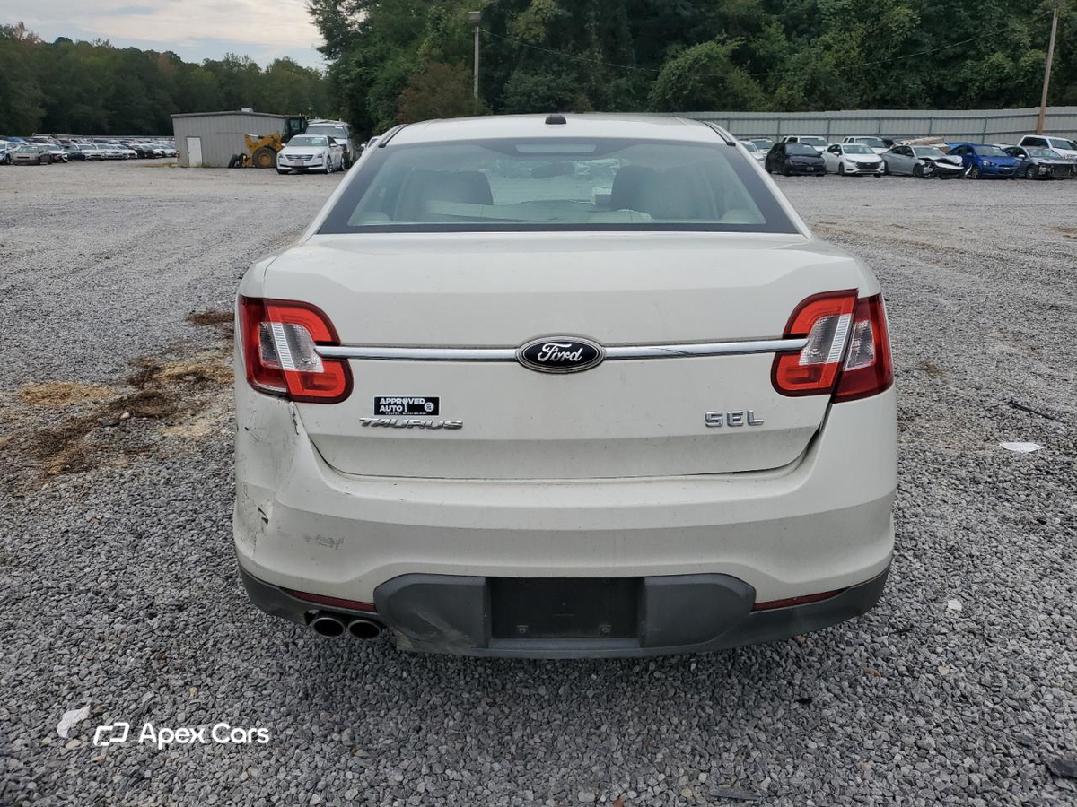 Ford Taurus 2011