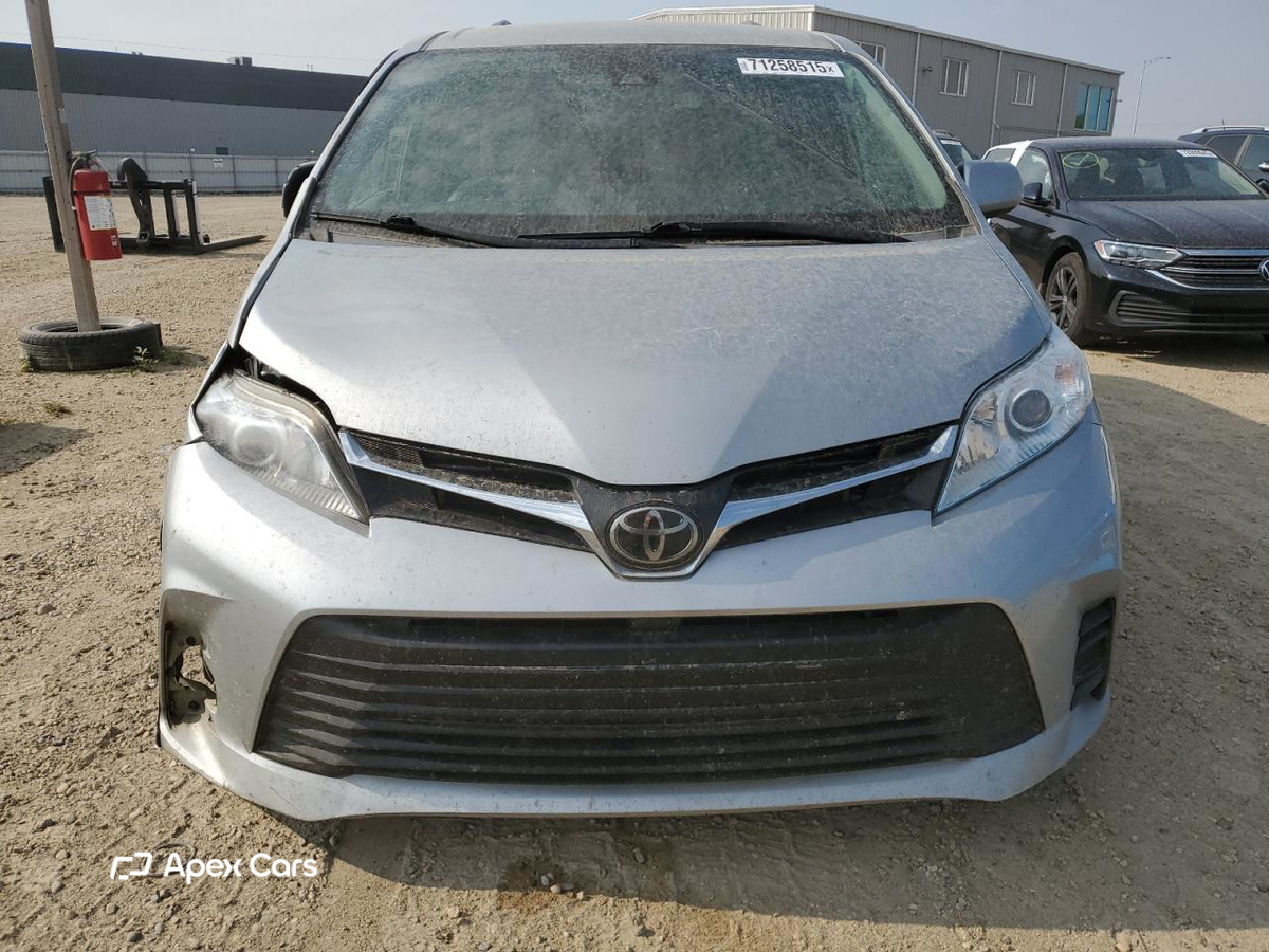 Toyota Sienna 2020