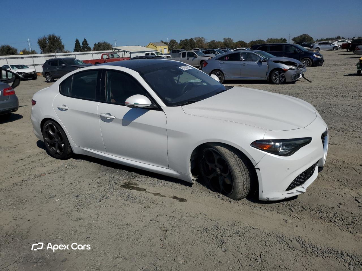 Alfa Romeo Giulia 2017