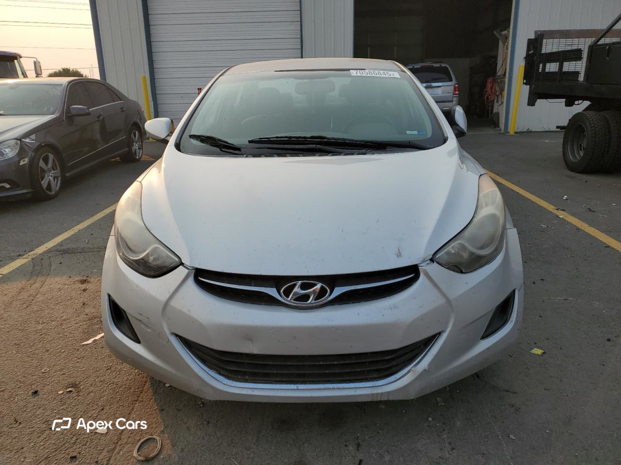Hyundai Elantra 2012
