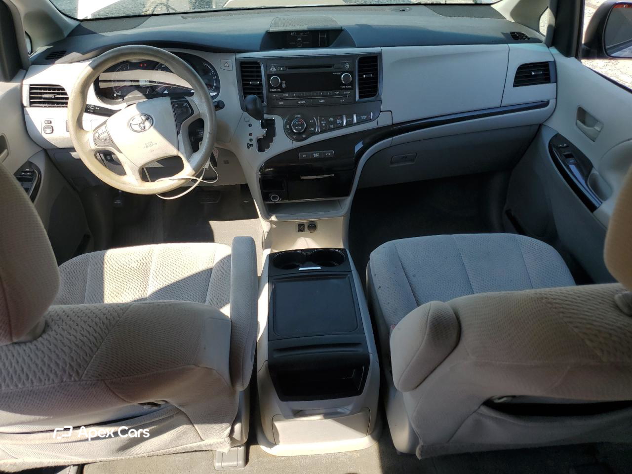 Toyota Sienna 2013