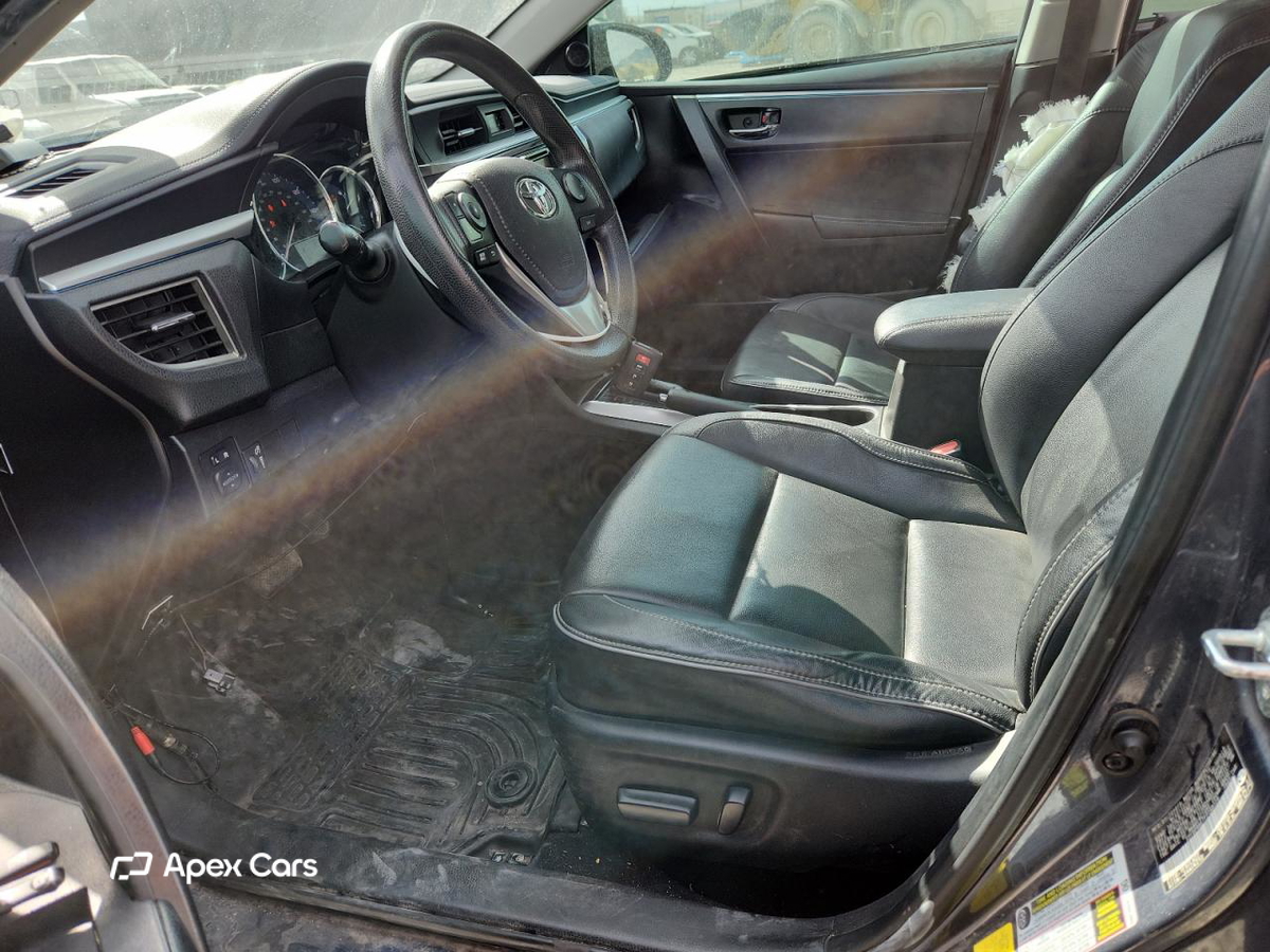Toyota Corolla 2015
