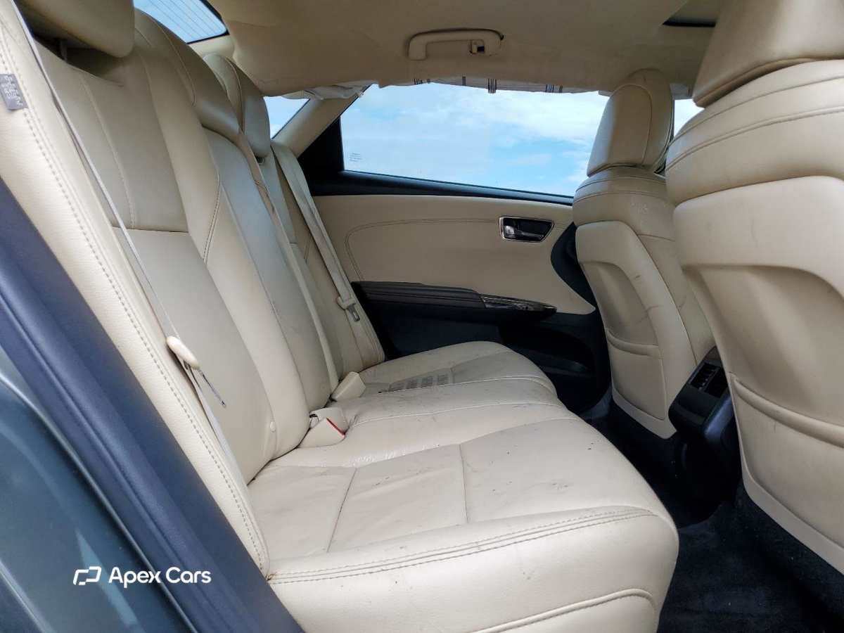 Toyota Avalon 2013