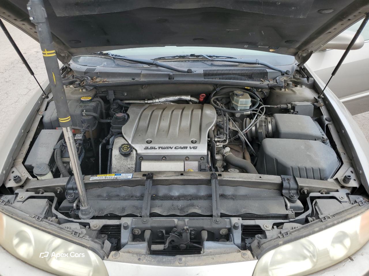 Oldsmobile Aurora 2001