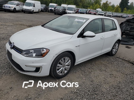 Volkswagen e Golf 2015 - Image 1 of 13