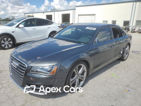 Audi S8 2014 - Zdjęcie 1 z 12
