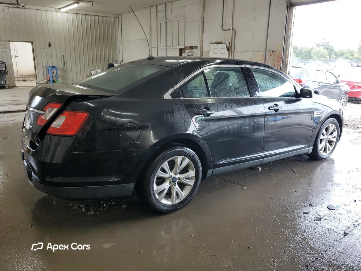 Ford Taurus 2011