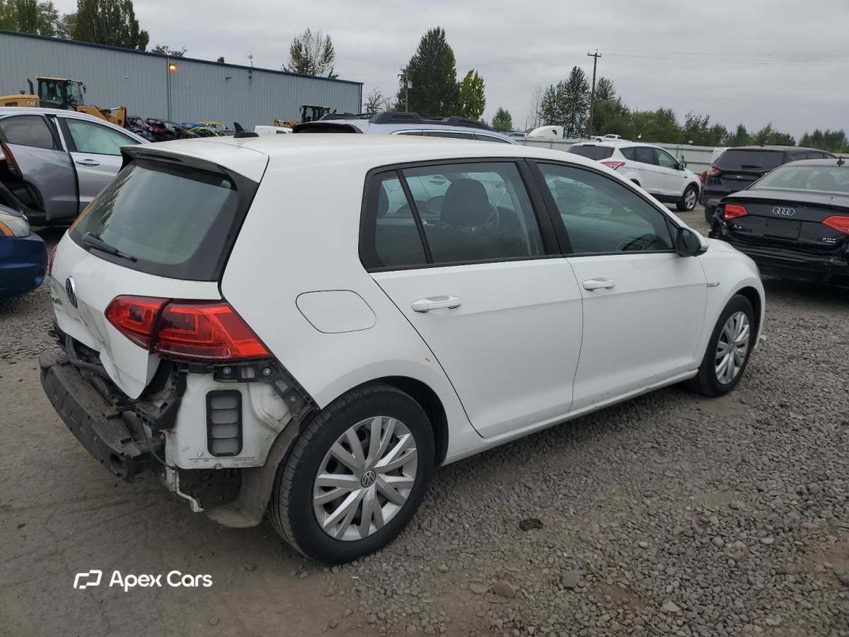 Volkswagen e Golf 2015