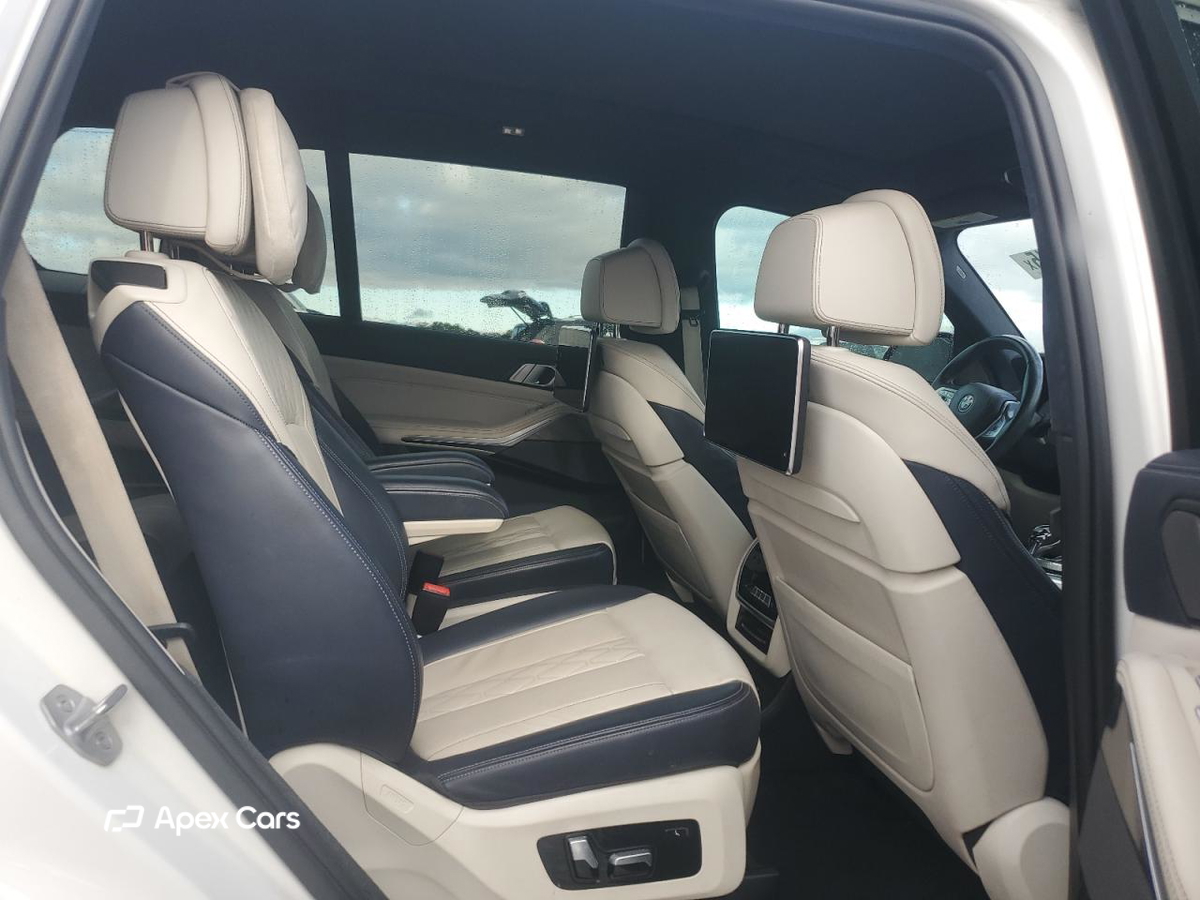 BMW X7 2019