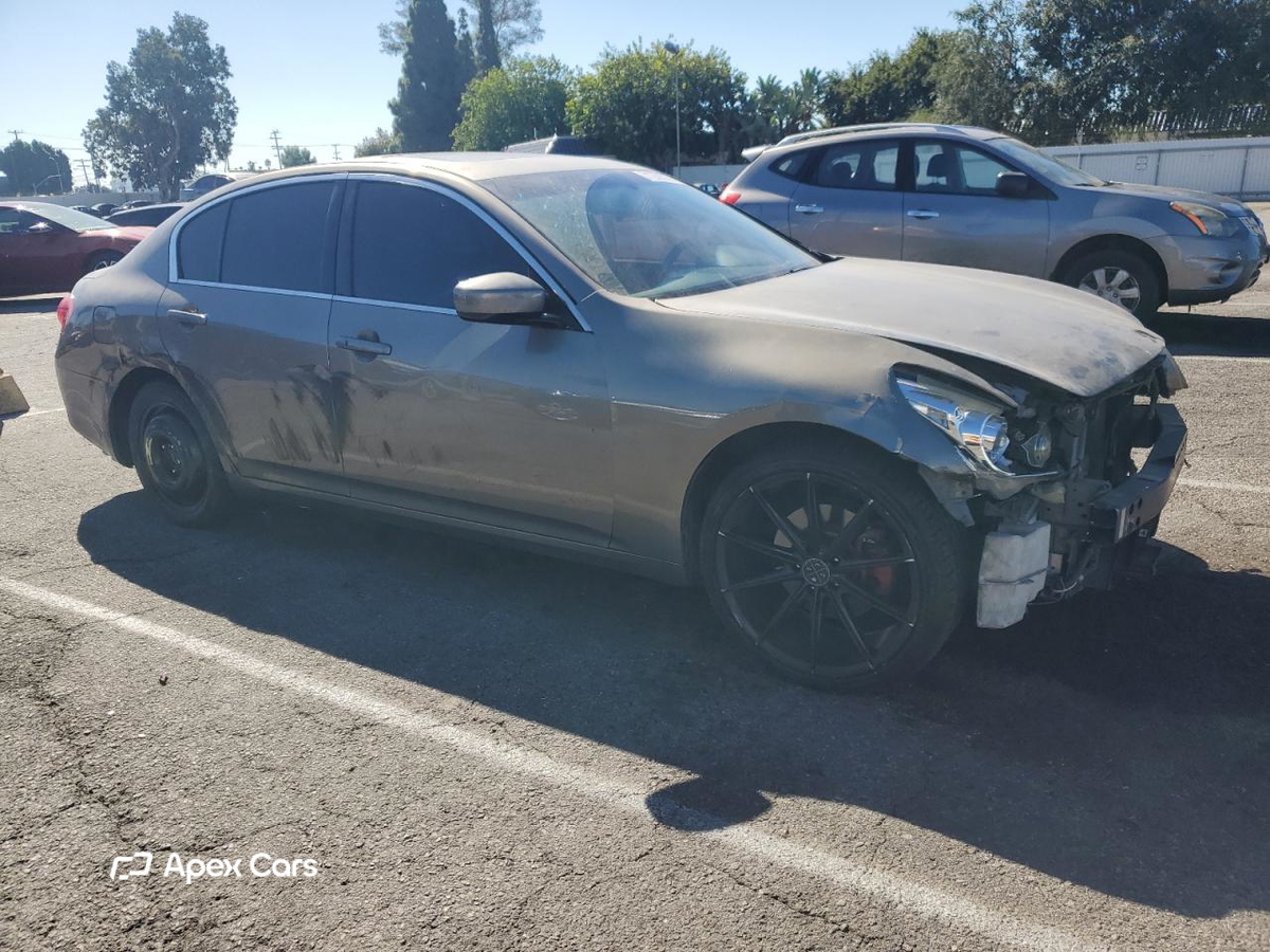Infiniti G 2012