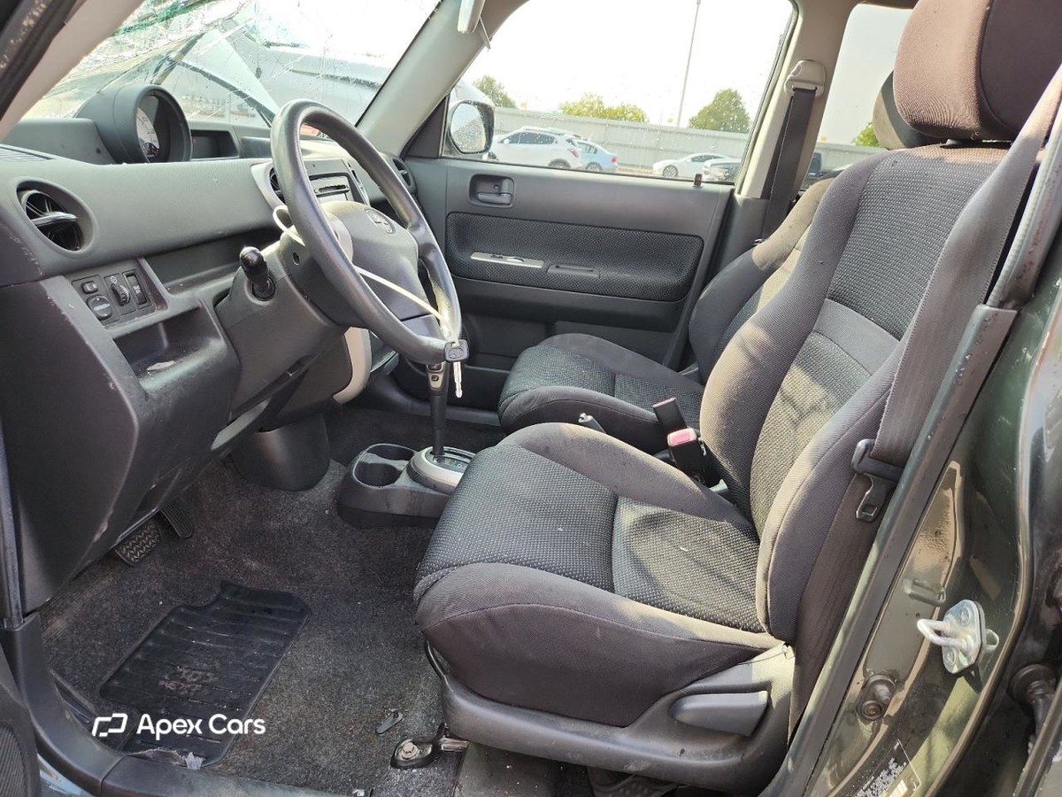 Scion xB 2005