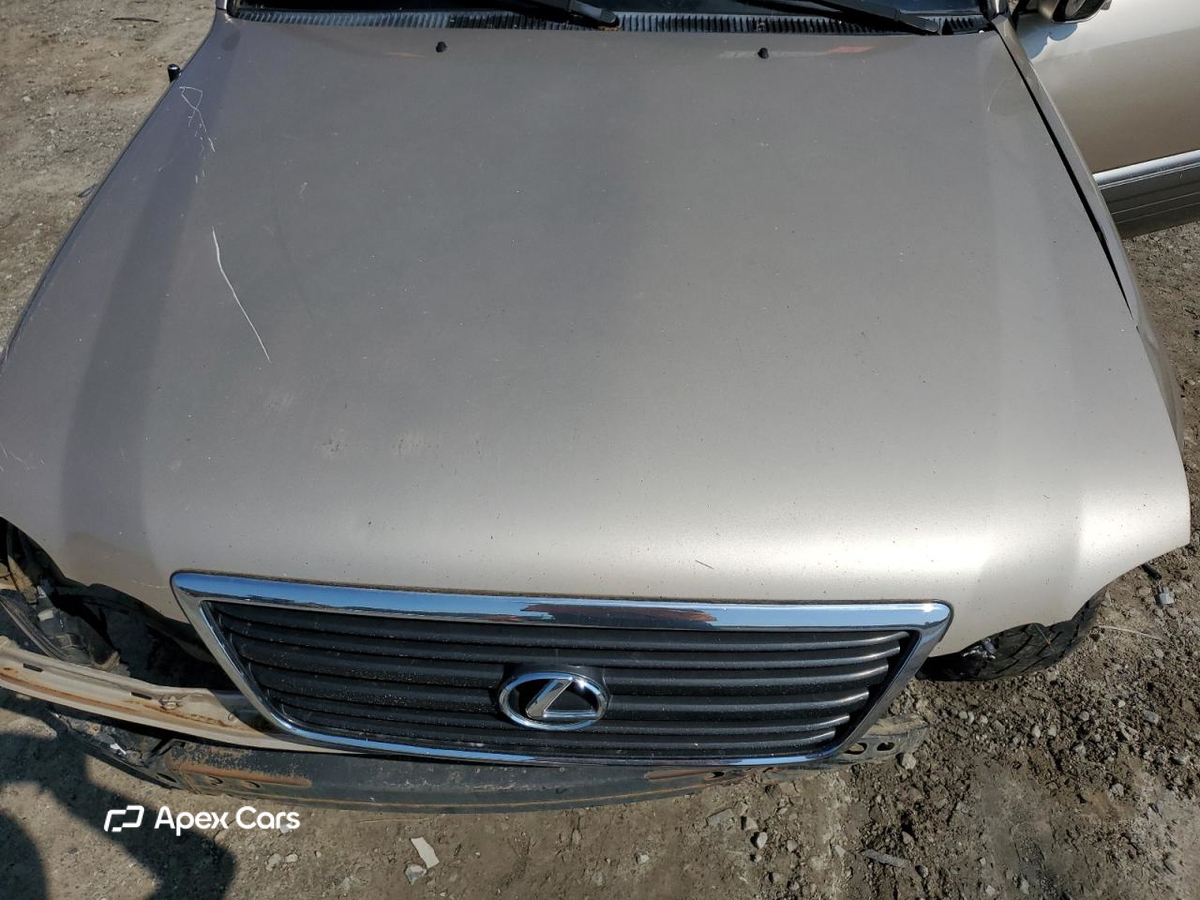 Lexus LX 2001