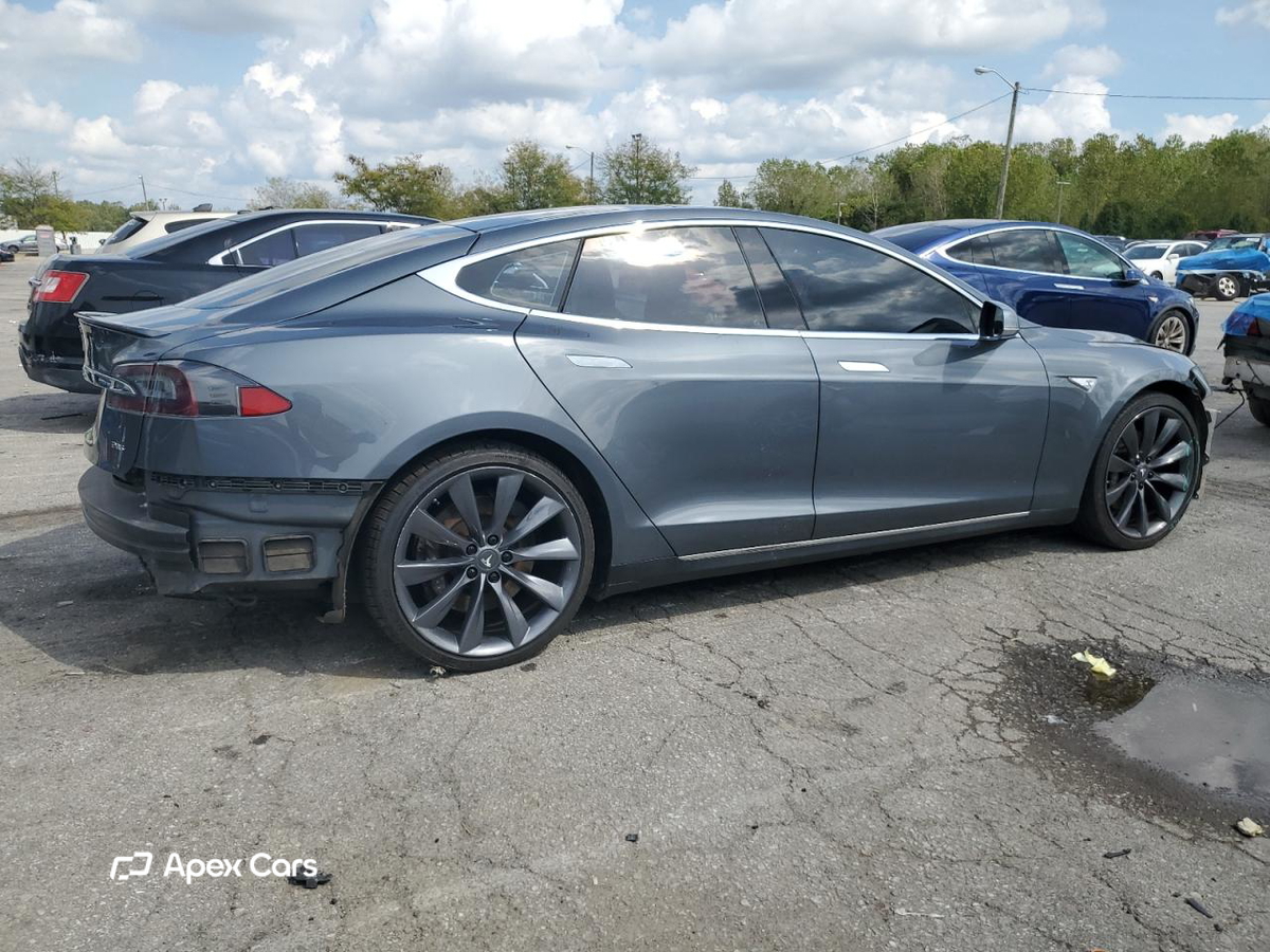 Tesla Model S 2013