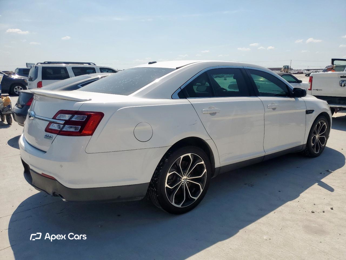 Ford Taurus 2015