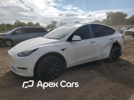 Tesla Model Y 2021 - Image 1 of 14