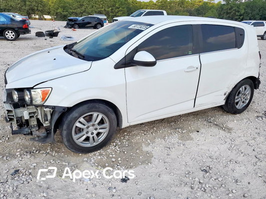 Chevrolet Sonic 2016 - Image 1 of 15