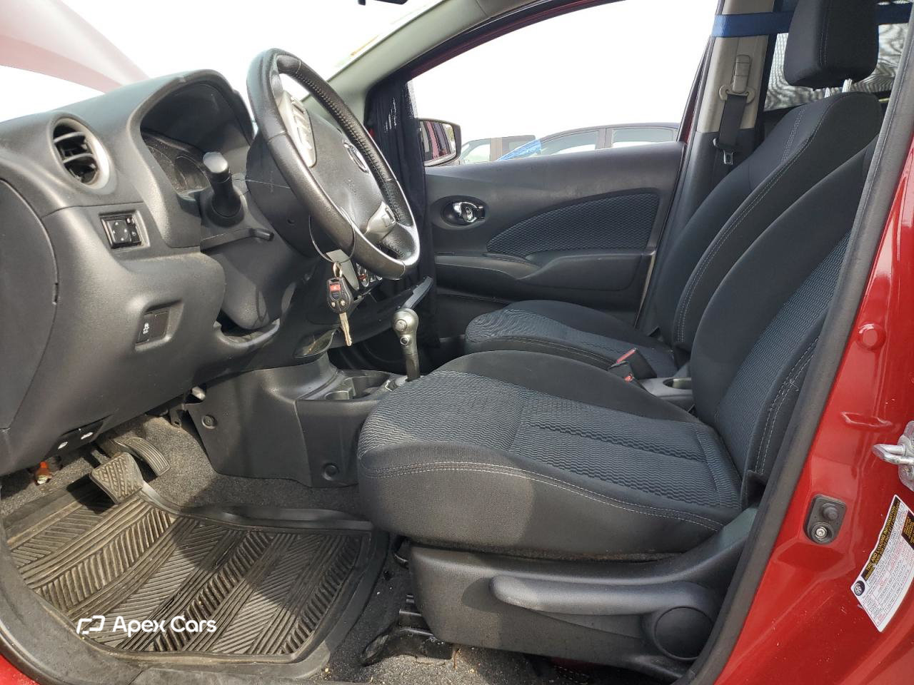 Nissan Versa 2015