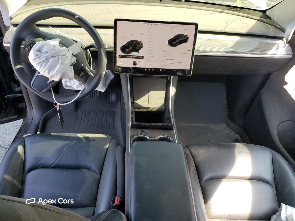Tesla Model Y 2021