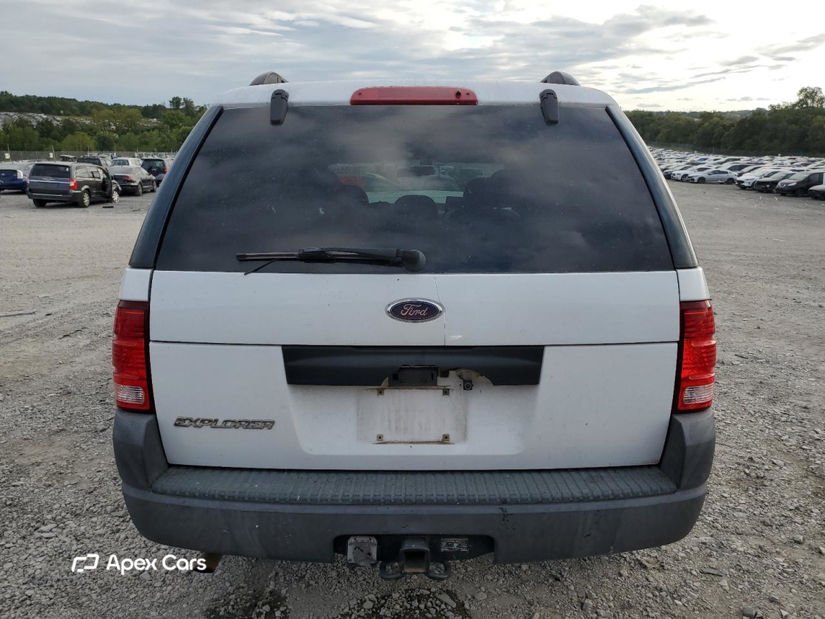 Ford Explorer 2004