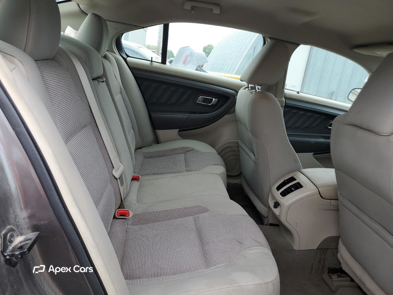 Ford Taurus 2011