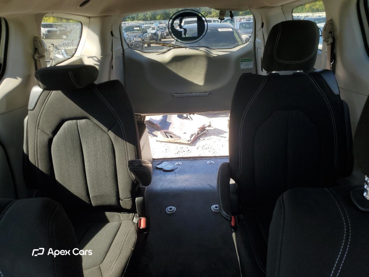 Chrysler Voyager 2023