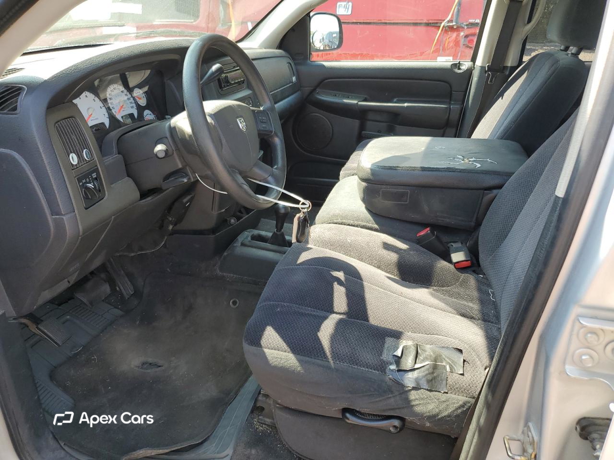 Dodge RAM 2004