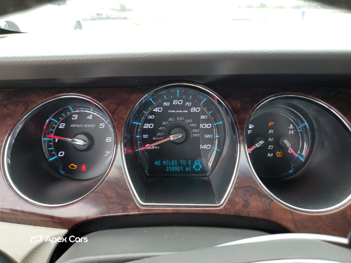Ford Taurus 2011