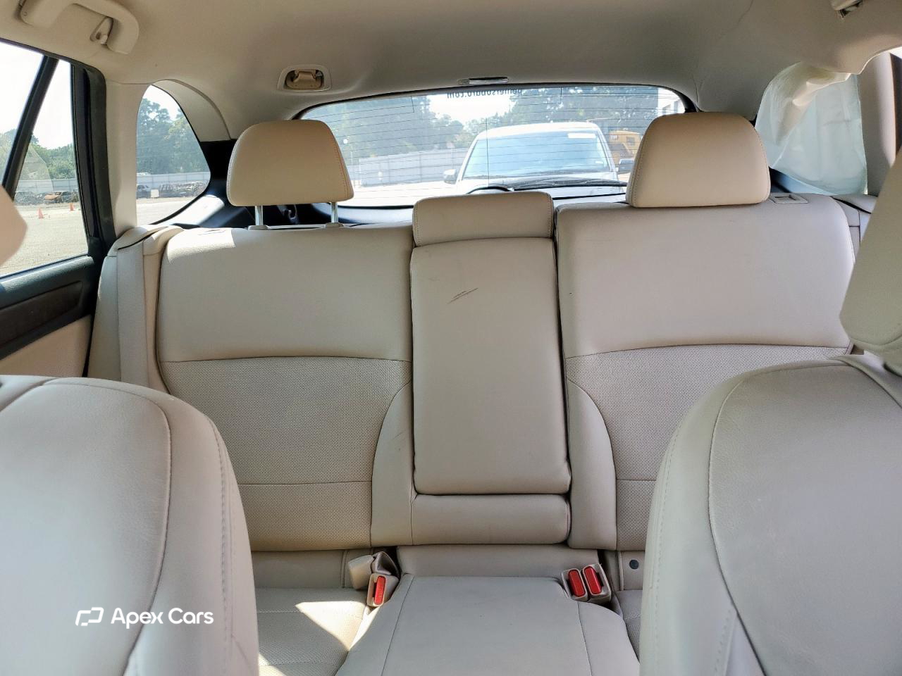 Subaru Outback 2015