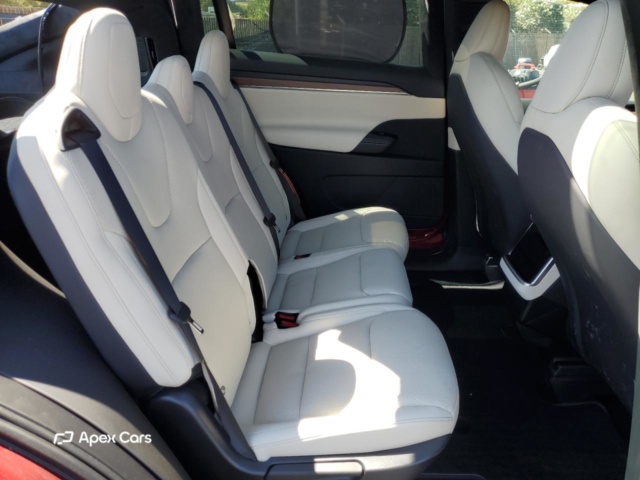 Tesla Model X 2025