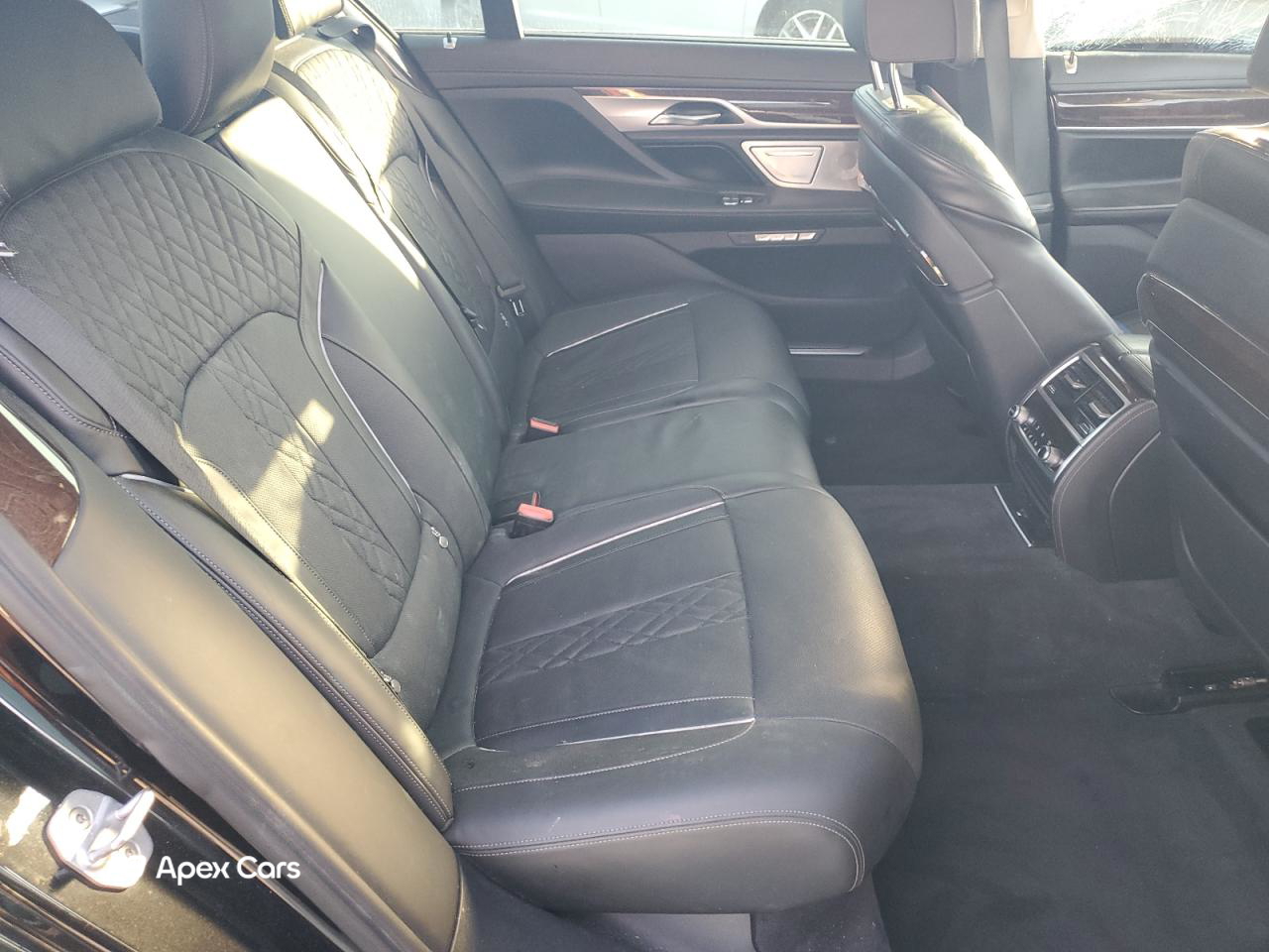 BMW Series 7 2016