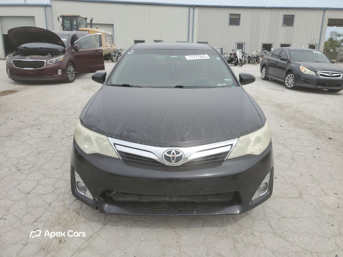 Toyota Camry 2012