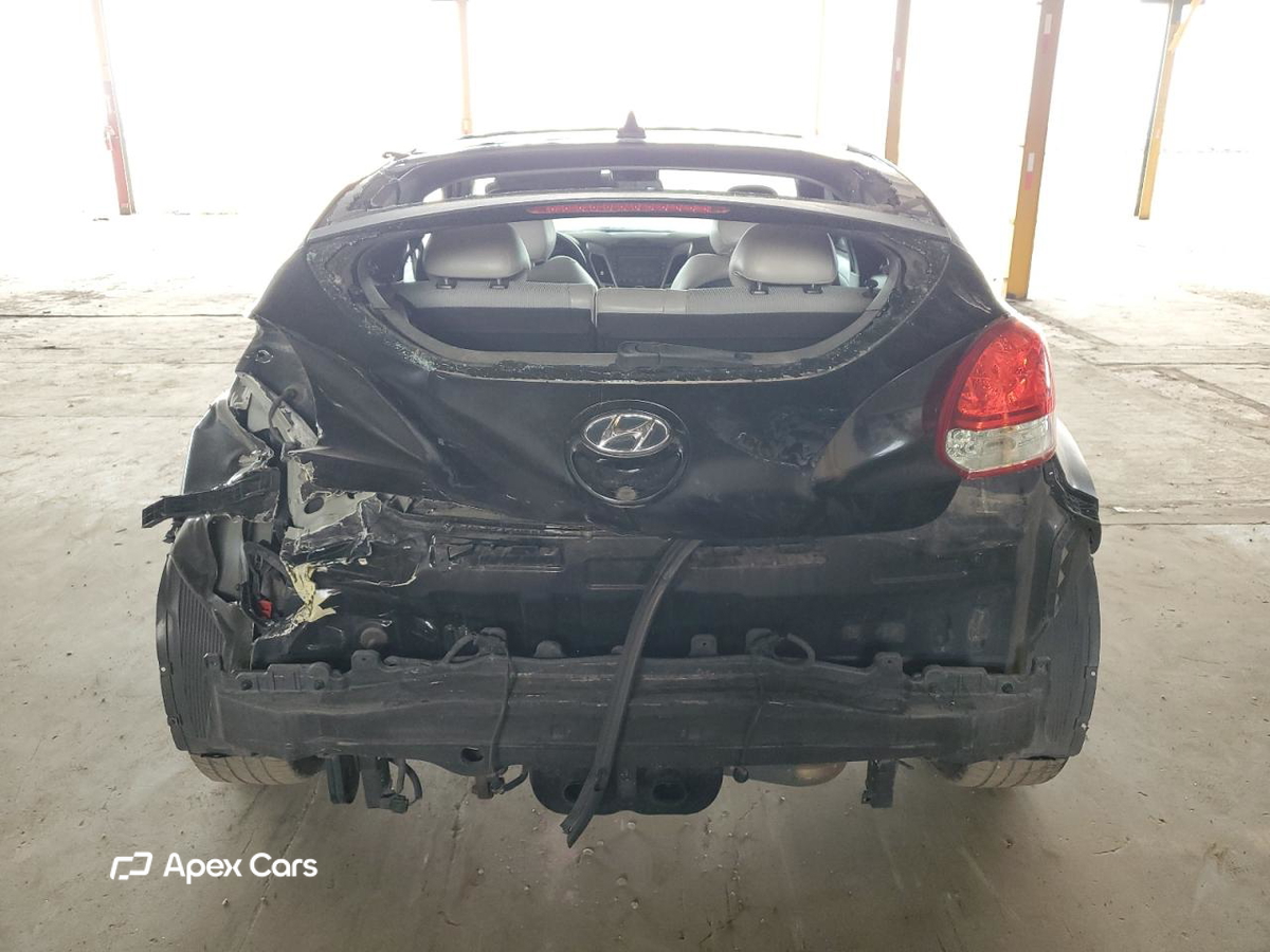 Hyundai Veloster 2013