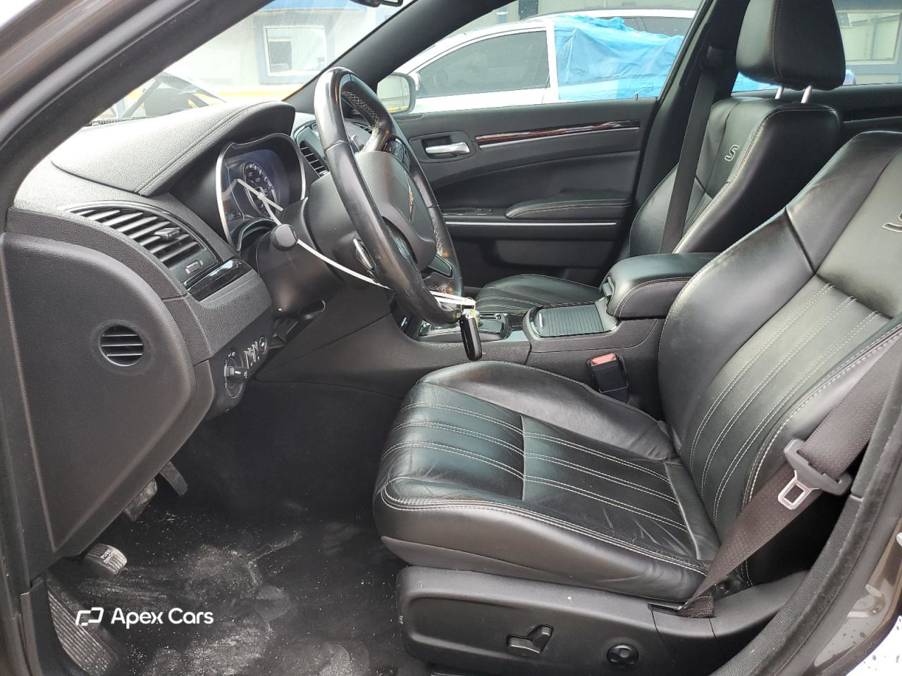 Chrysler 300 2021