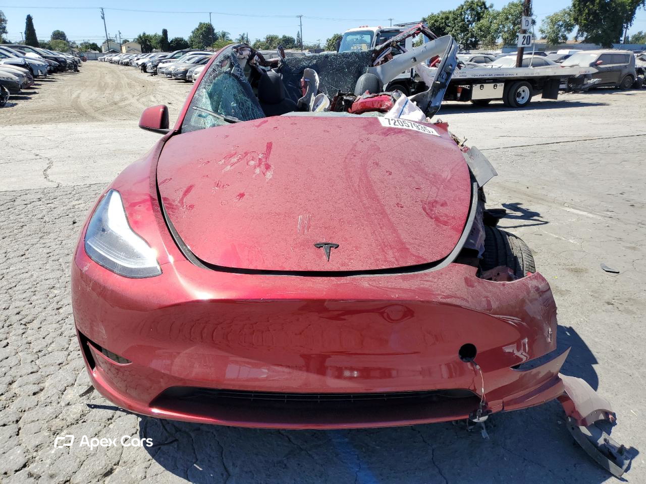 Tesla Model Y 2025