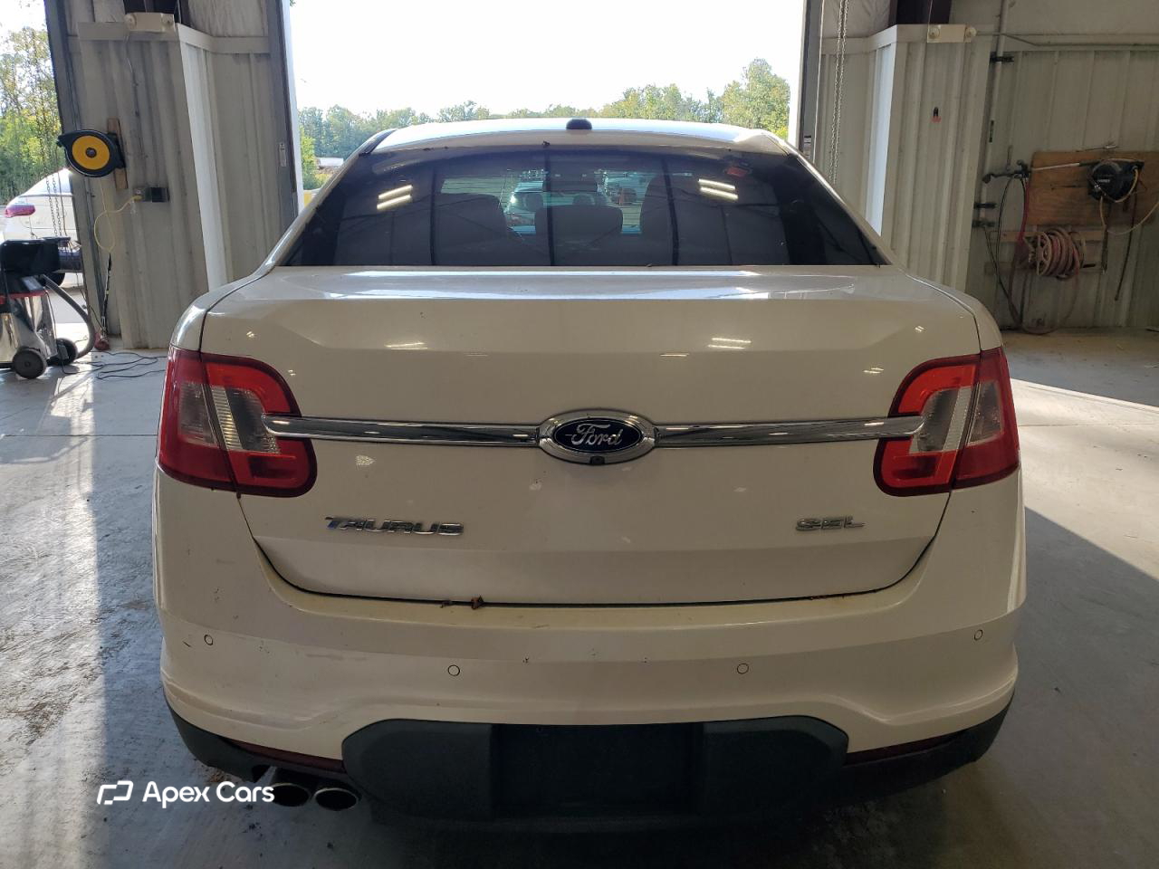 Ford Taurus 2012