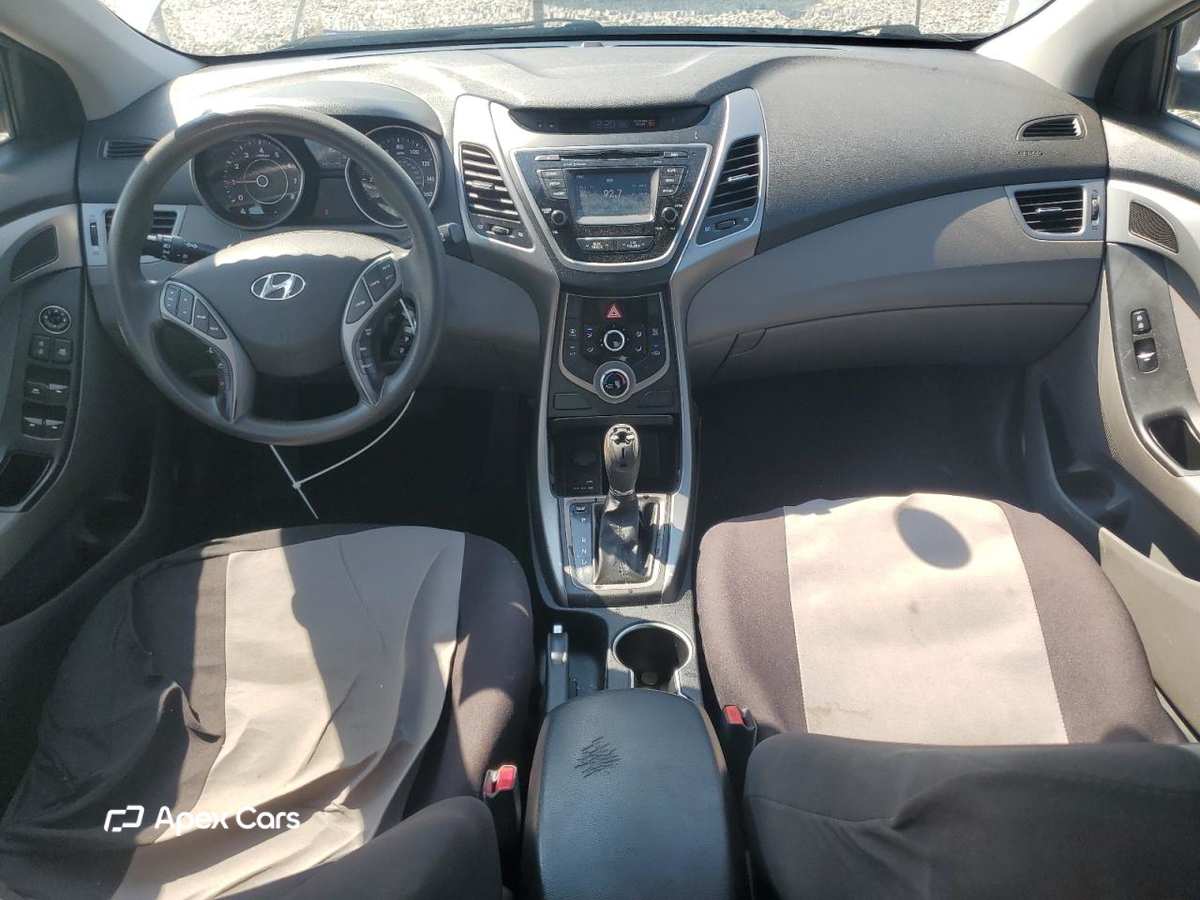 Hyundai Elantra 2015
