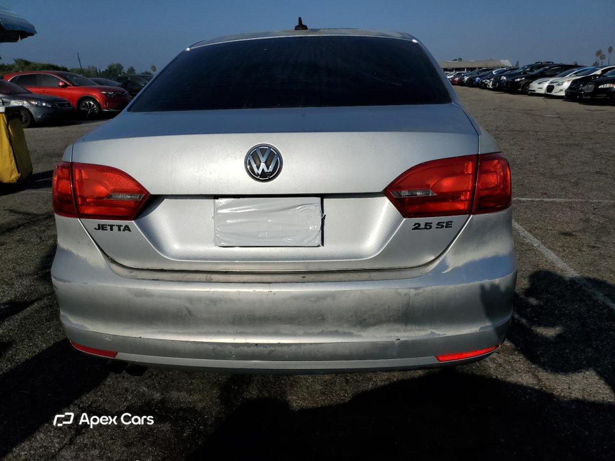 Volkswagen Jetta 2011