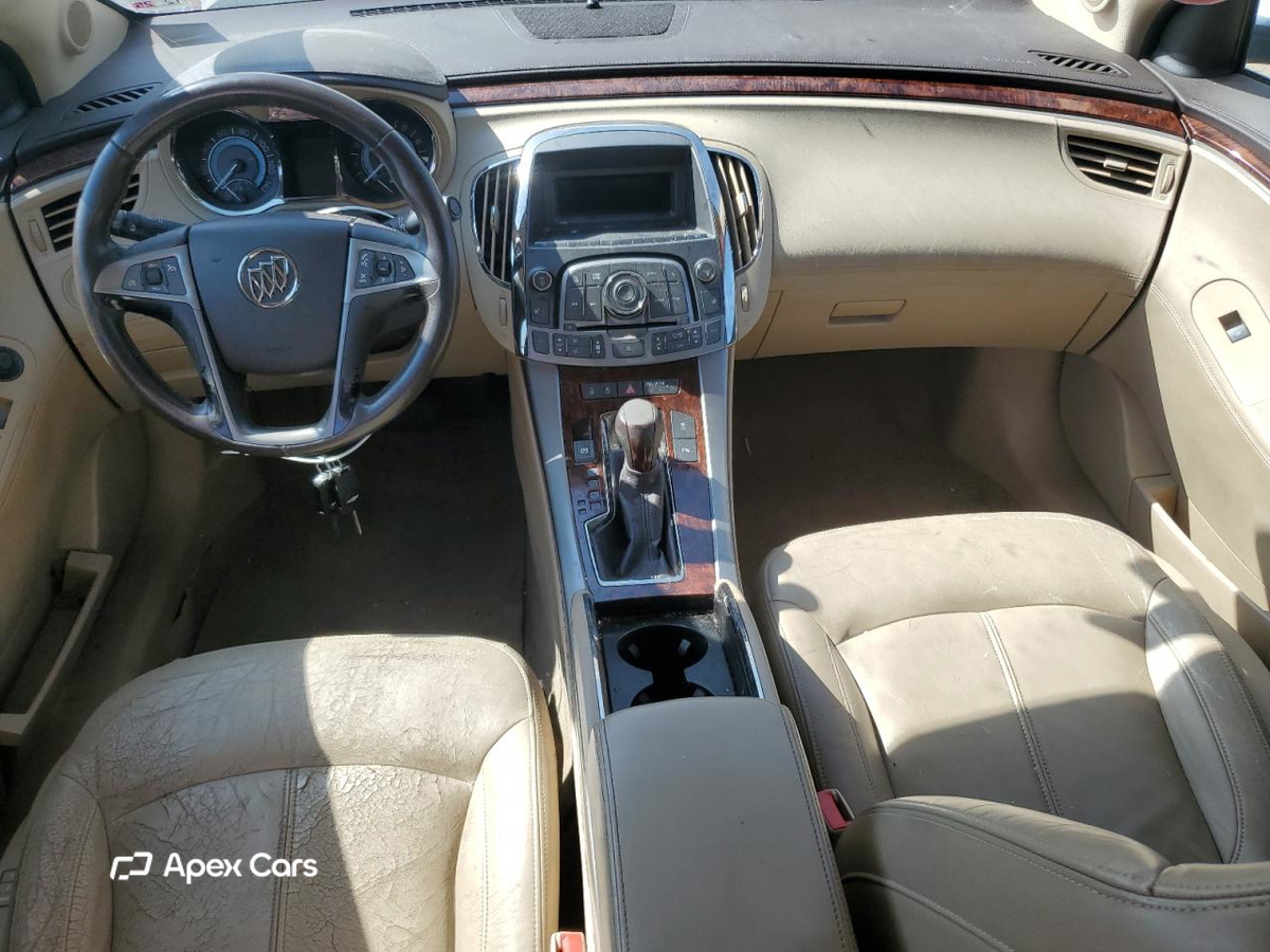 Buick LaCrosse 2011