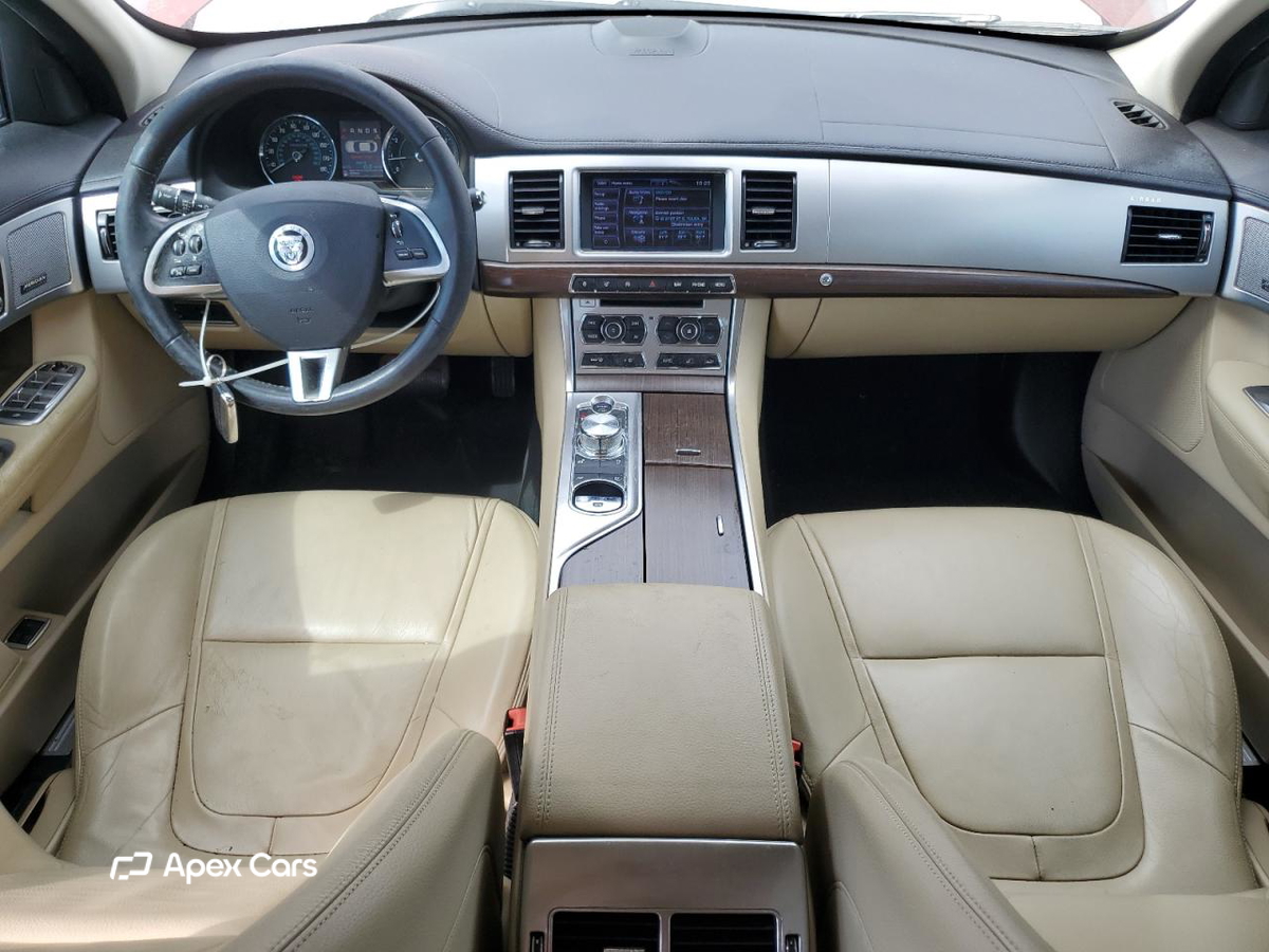 Jaguar XF 2013