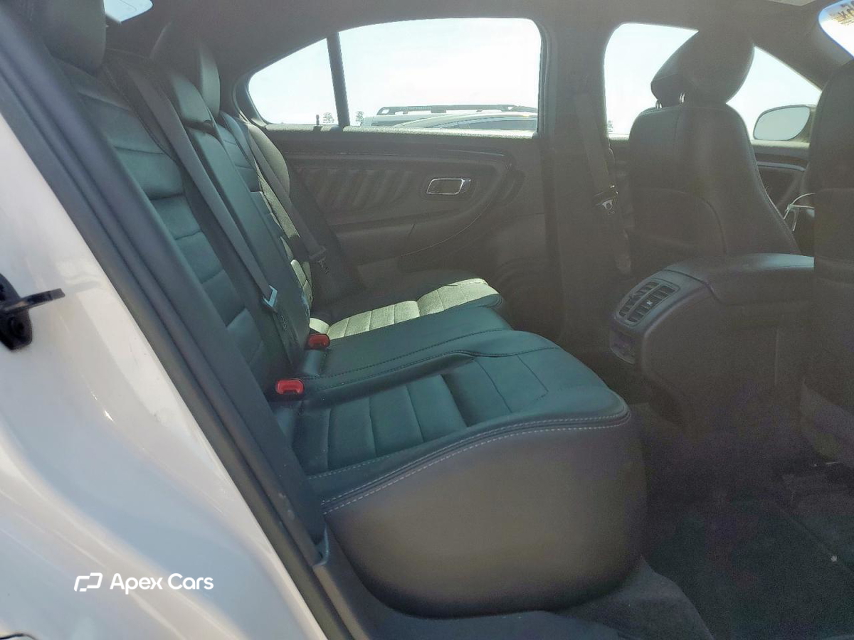 Ford Taurus 2015