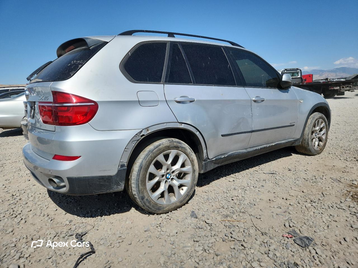 BMW X5 2011