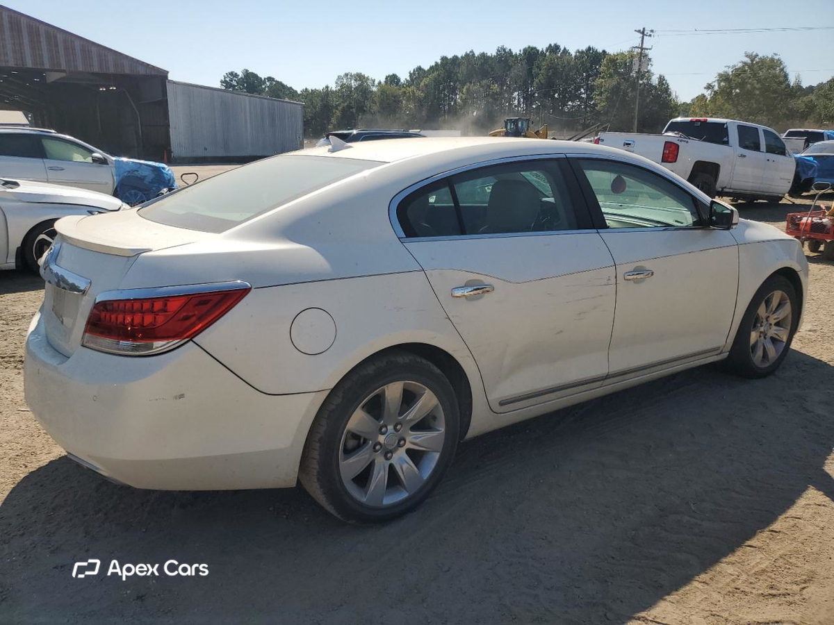 Buick LaCrosse 2011