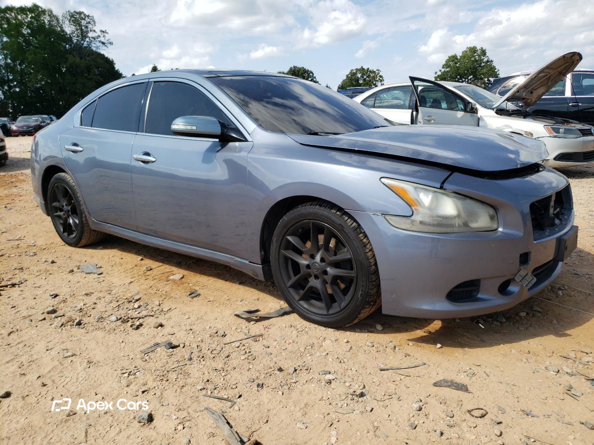 Nissan Maxima 2011