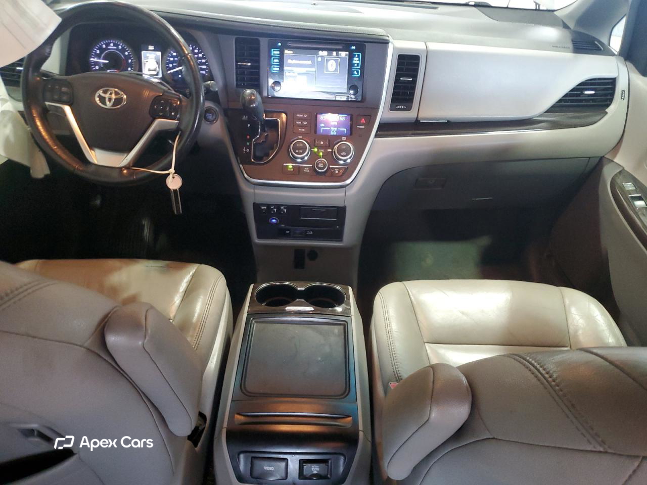 Toyota Sienna 2015