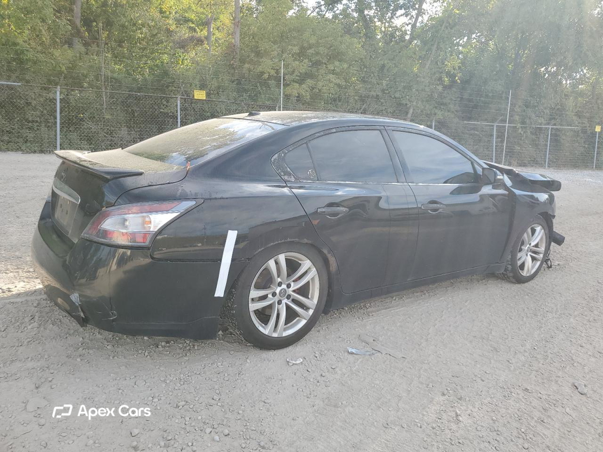 Nissan Maxima 2012