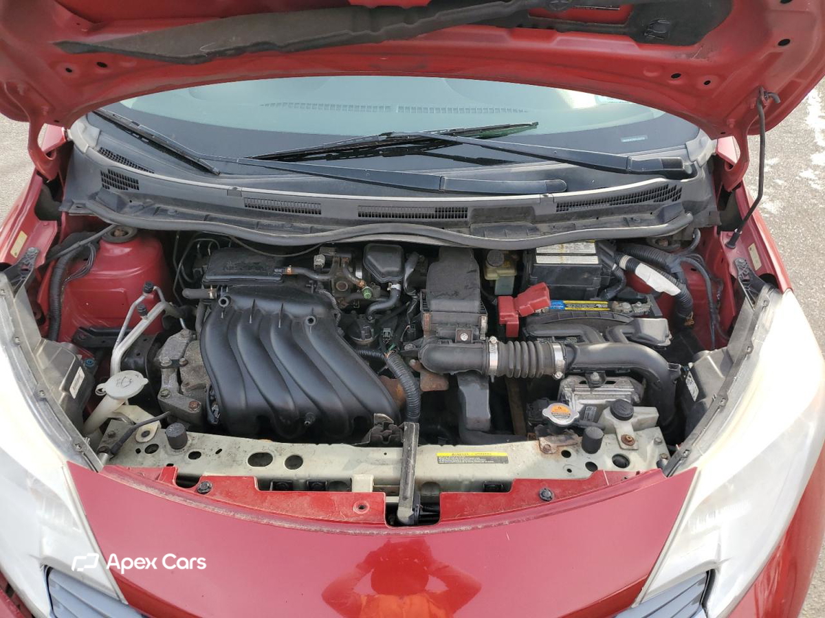 Nissan Versa 2015