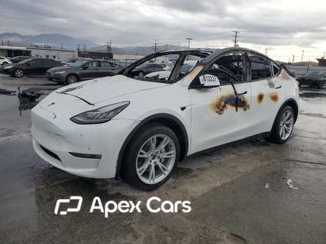 Tesla Model Y 2023 - Zdjęcie 1 z 12