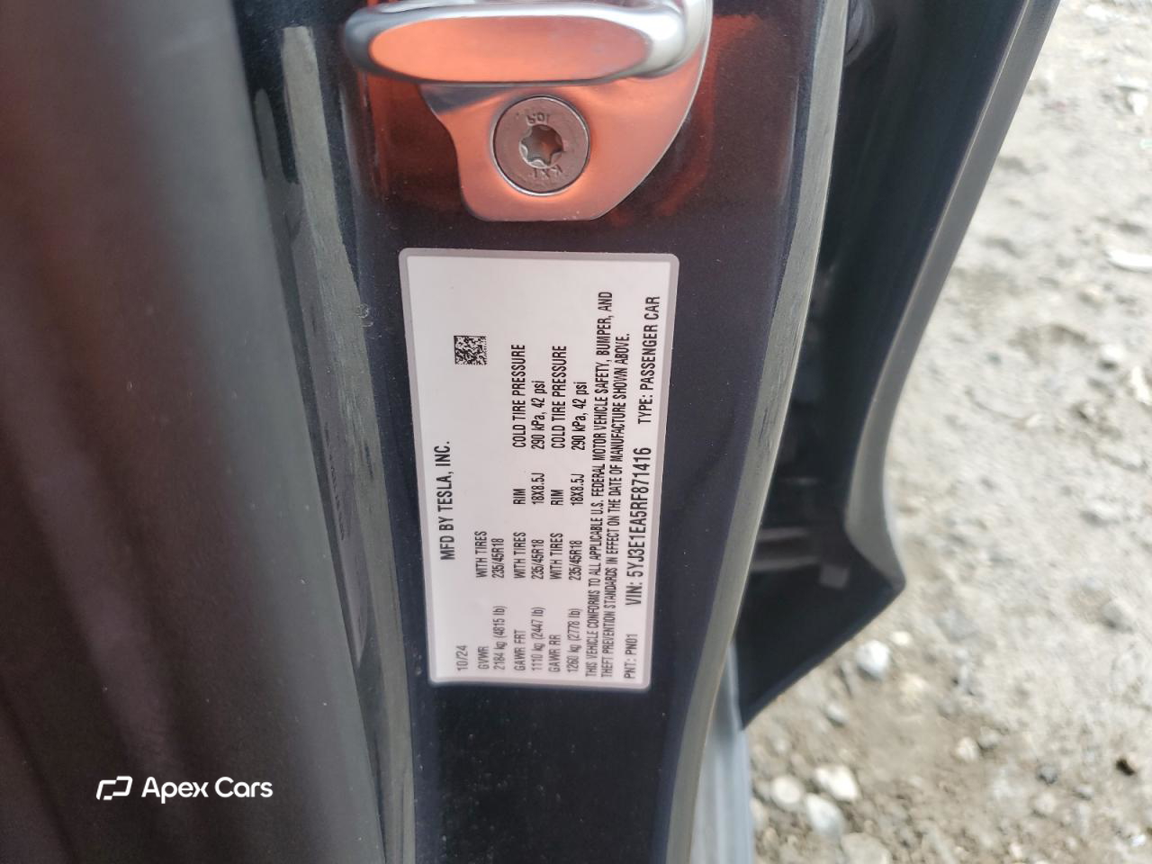 Tesla Model 3 2024