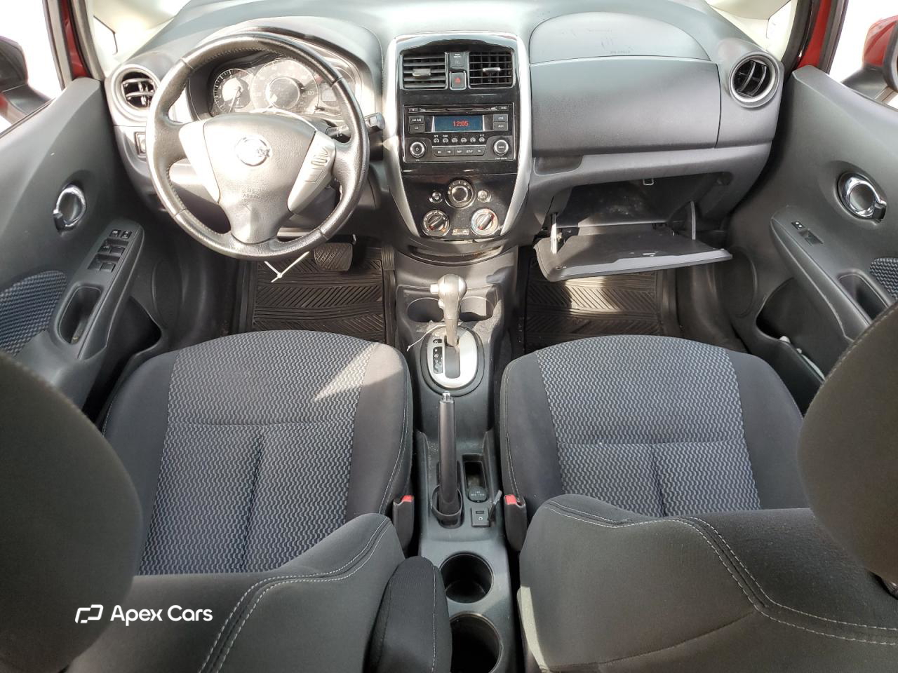 Nissan Versa 2015