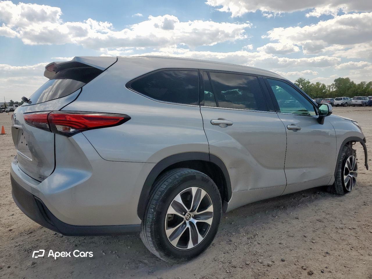 Toyota Highlander 2021